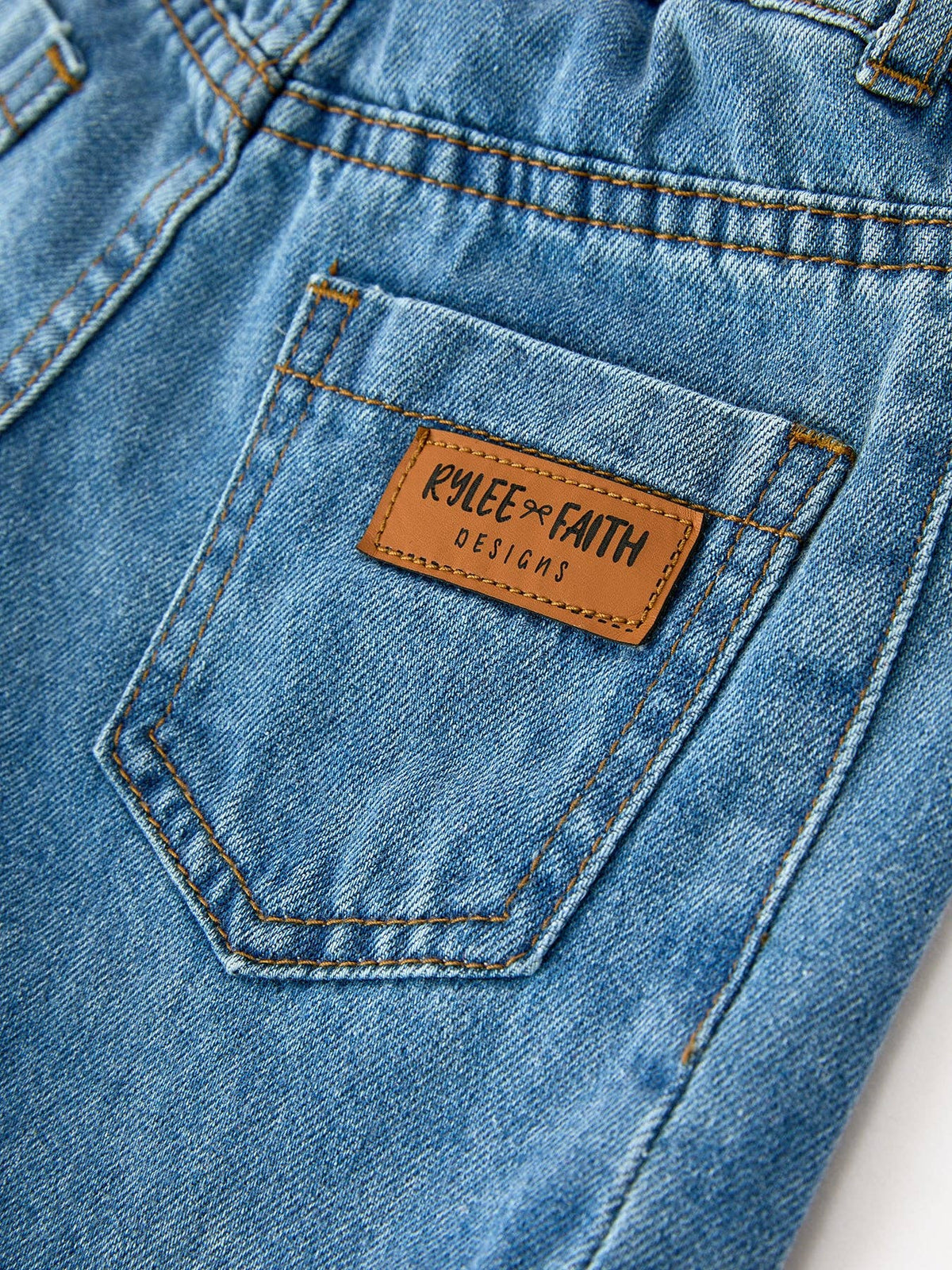 Heart Knee Barrel Jeans