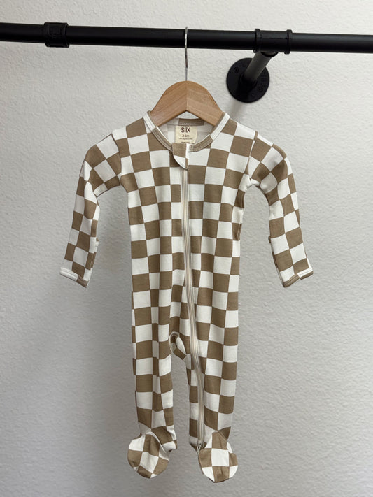 Tiramisu Checkerboard Zip Footie